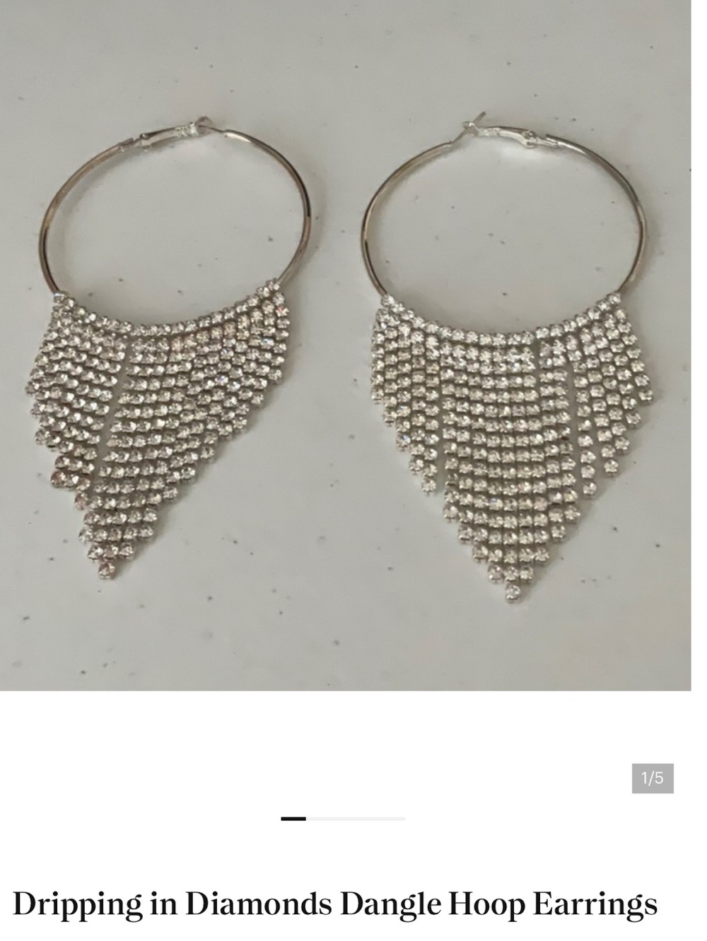 🌺$4.00 must bundle 🌺Dripping in Diamonds Dangle Hoop Earrings